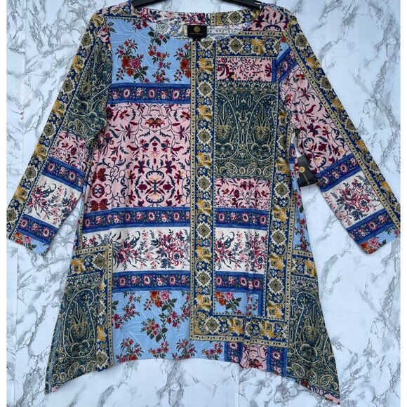 JM Collection Floral Patchwork Tunic Top With 3/4 Sleeves & Asymmetrical Hem M - Picture 1 of 7